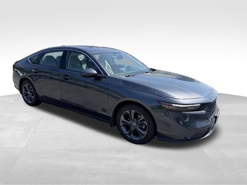Used 2023 Honda Accord EX image 21