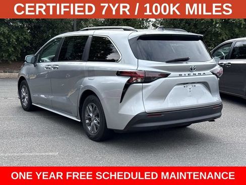 Used 2023 Toyota Sienna LE w/ LE Plus Package FWD image 4