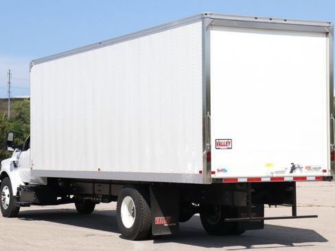 New 2026 Ford F750 2WD Regular Cab Super Duty image 5