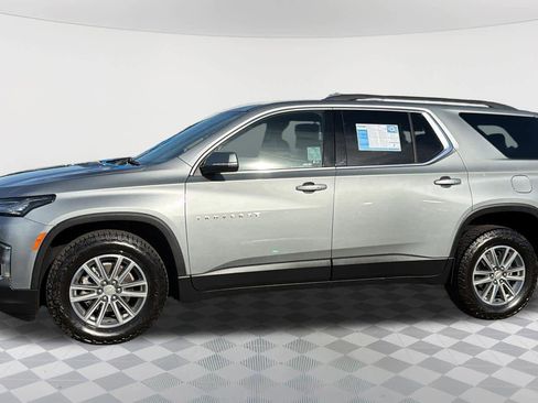 Used 2023 Chevrolet Traverse LT w/ LPO, Floor Liner Package AWD/4WD image 8