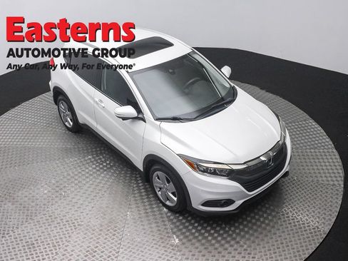 Used 2019 Honda HR-V EX image 3