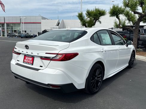 New 2026 Toyota Camry SE image 12