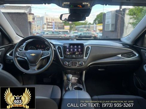 Used 2024 Chevrolet Malibu LT FWD image 10
