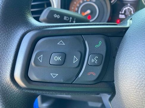 Used 2025 Jeep Gladiator Sport AWD/4WD image 22