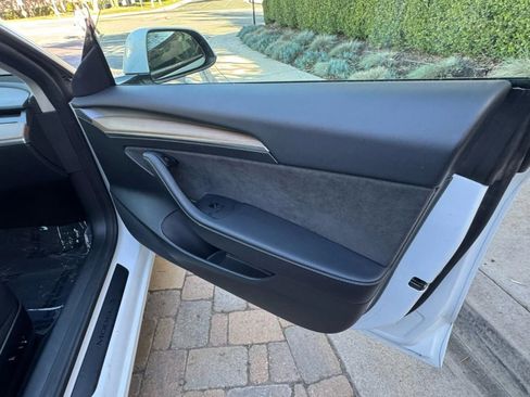 Used 2022 Tesla Model 3 Long Range image 17