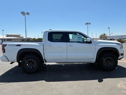 New 2026 Nissan Frontier PRO-4X w/ Tow Package AWD/4WD image 7