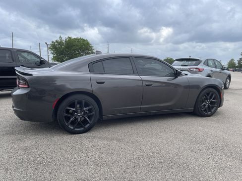 Used 2023 Dodge Charger SXT w/ Blacktop Package image 2