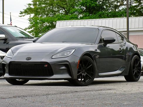 Used 2022 Toyota GR86 w/ ALL Weather Mat Package (TMS) RWD image 4