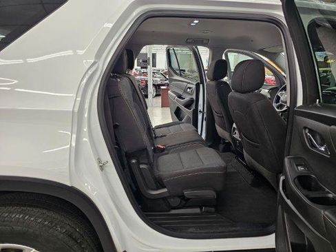 Used 2021 Chevrolet Traverse LS AWD/4WD image 11