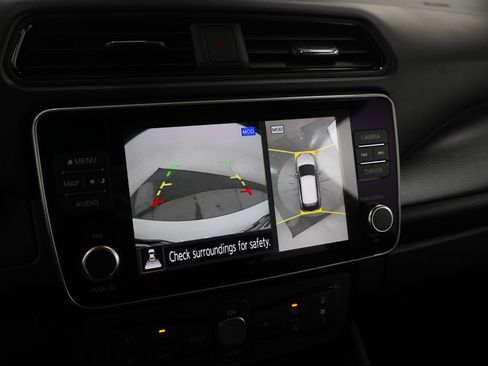 Used 2024 Nissan Leaf SV Plus image 21