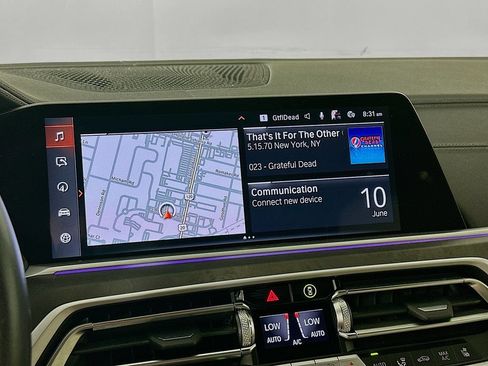 Used 2022 BMW X7 xDrive40i w/ Premium Package AWD/4WD image 21