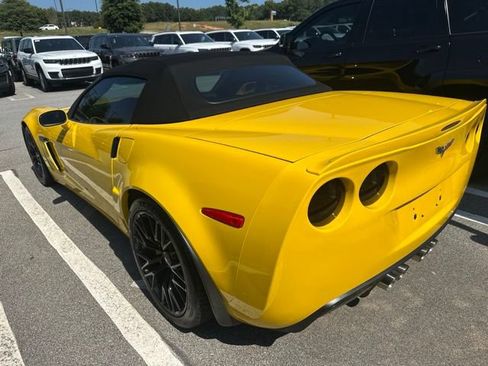 Used 2013 Chevrolet Corvette Grand Sport w/ 3LT Preferred Equipment Group RWD image 2