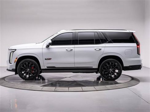 Used 2026 Cadillac Escalade V w/ LPO, ONYX Package AWD/4WD image 2