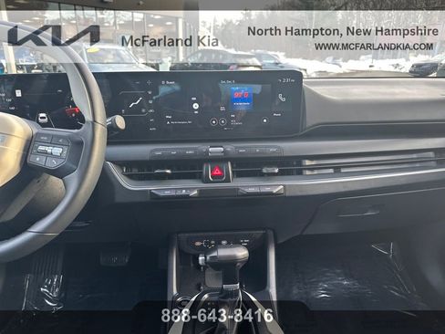 Used 2025 Kia K4 GT-Line image 18