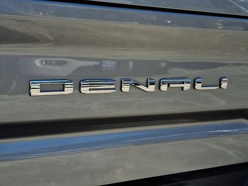 Used 2024 GMC Sierra 2500 Denali Ultimate w/ Snow Plow Prep/Camper Package image 30