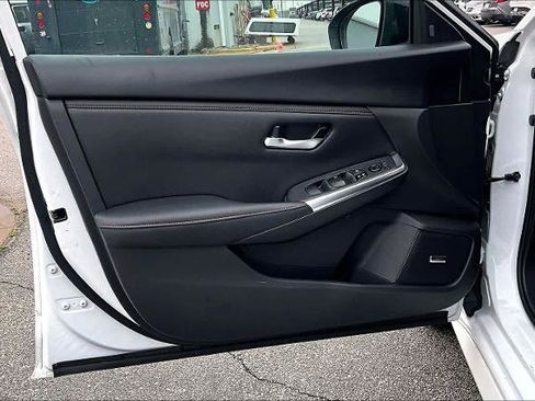 Certified 2023 Nissan Sentra SR w/ SR Premium Package image 21