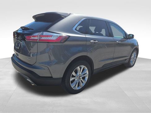 Used 2022 Ford Edge Titanium w/ Equipment Group 301A AWD/4WD image 6