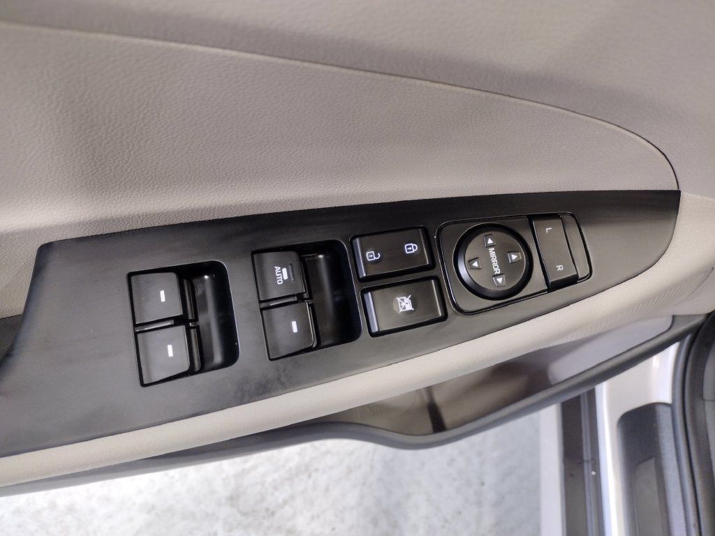 Used 2018 Hyundai Tucson SEL FWD image 18