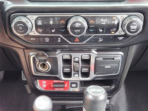 Used 2019 Jeep Wrangler Unlimited Rubicon AWD/4WD image 21