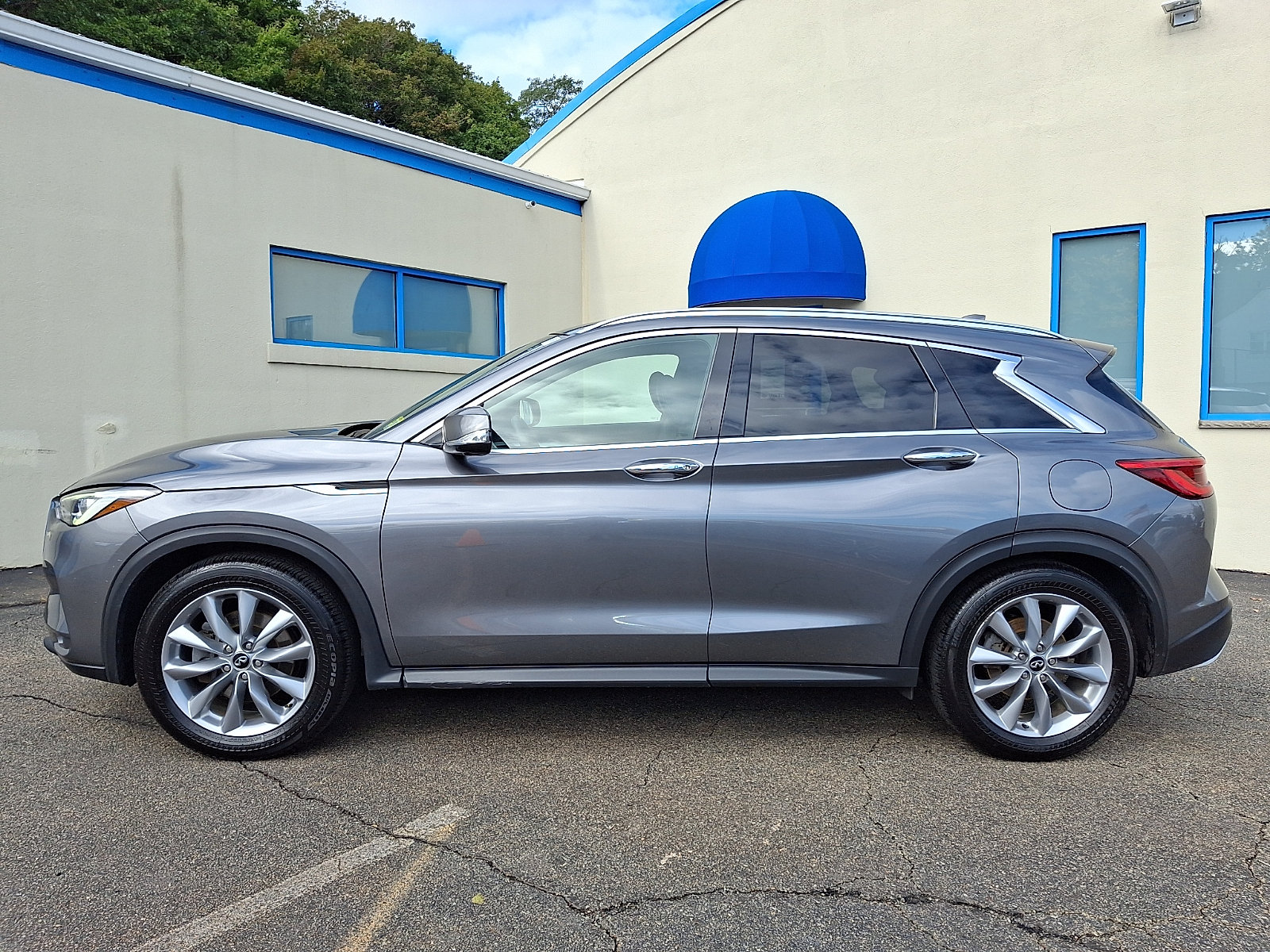Used 2019 INFINITI QX50 Essential w/ Premium Heat Package AWD/4WD image 7
