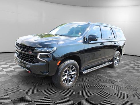 Used 2023 Chevrolet Tahoe Z71 w/ Luxury Package image 2