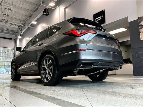 Used 2023 Acura MDX SH-AWD w/ Technology Package image 6