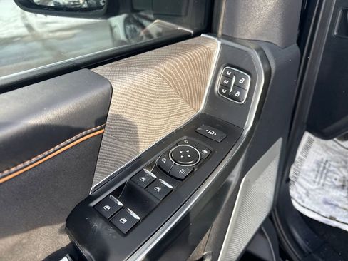 Used 2024 Ford F350 Platinum image 30