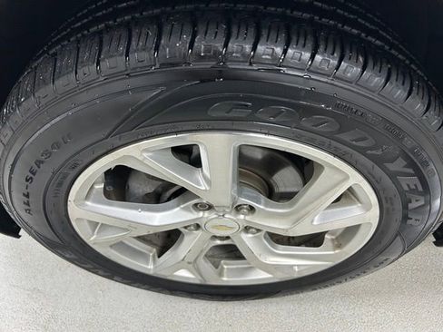 Used 2020 Chevrolet Equinox Premier image 9