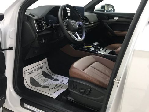 Used 2023 Audi Q5 2.0T Premium Plus w/ Premium Plus Package AWD/4WD image 9