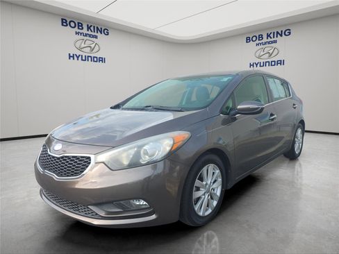 Used 2015 Kia Forte EX image 8