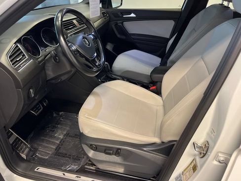 Certified 2021 Volkswagen Tiguan SE R-Line FWD image 6