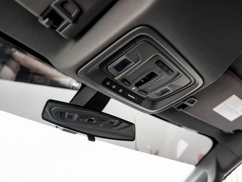 Used 2020 GMC Sierra 1500 Elevation w/ Elevation Value Package image 32