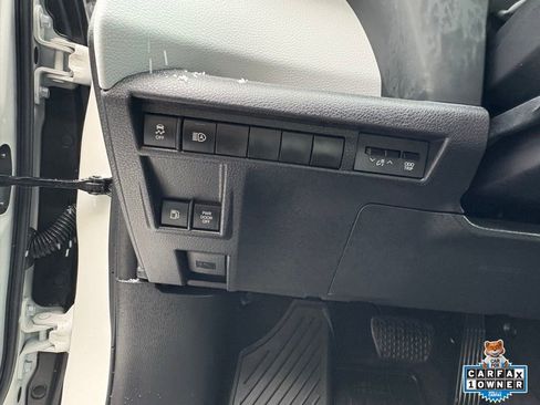 Certified 2025 Toyota Sienna XSE image 16