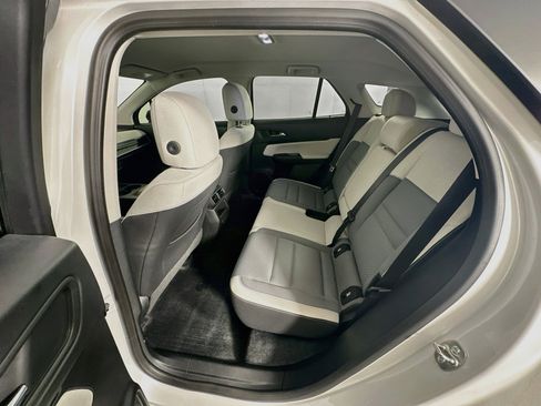 Used 2024 Honda Prologue EX image 27