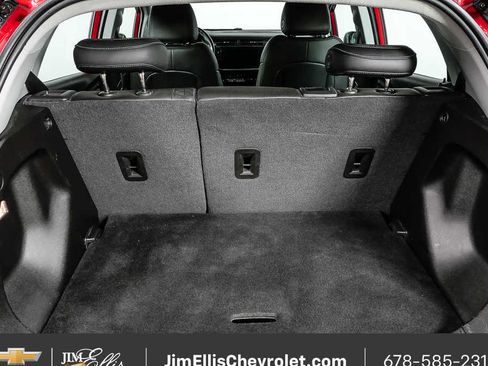 Used 2023 Chevrolet Bolt LT w/ Infotainment Package FWD image 31