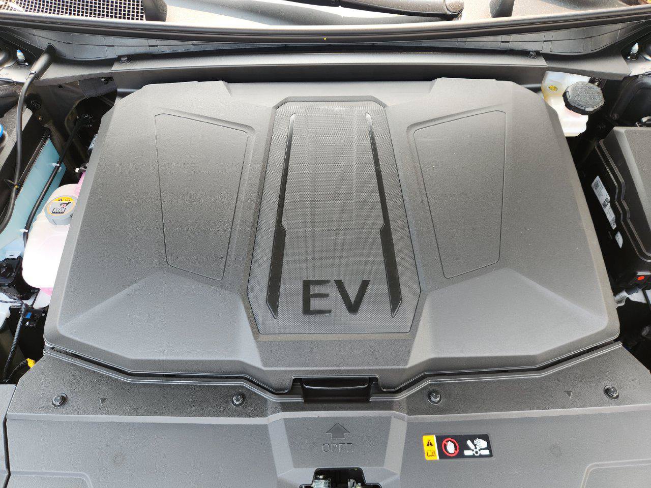 New 2027 Hyundai Ioniq 5 SE RWD image 30
