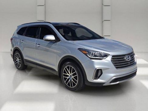 Used 2017 Hyundai Santa Fe FWD image 7