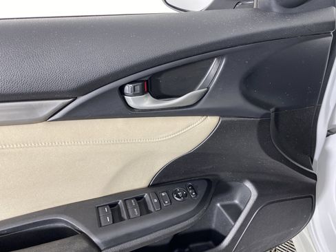 Used 2021 Honda Civic EX image 16