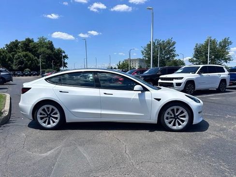 Used 2023 Tesla Model 3 Standard Range RWD image 15