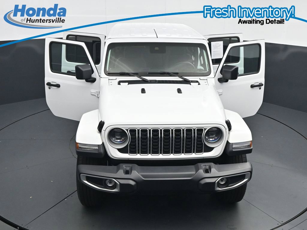 Used 2025 Jeep Wrangler Unlimited Sahara AWD/4WD image 37