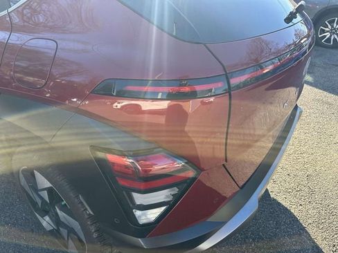 Used 2024 Hyundai Kona Limited image 9