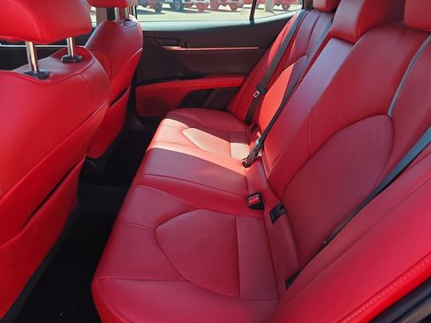 Used 2020 Toyota Camry XSE w/ Navigation Package image 14