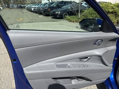 Used 2023 Hyundai Elantra SEL w/ Cargo Package image 36