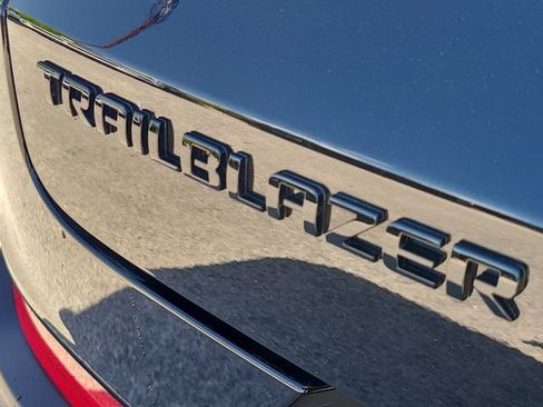 New 2026 Chevrolet TrailBlazer LT FWD image 33