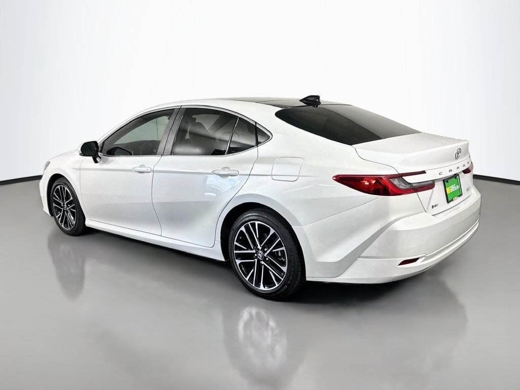 Used 2025 Toyota Camry XLE FWD image 7