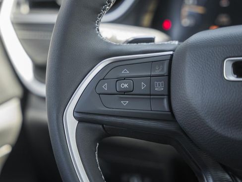 New 2025 Jeep Grand Cherokee Laredo X w/ Luxury Tech Group I image 29