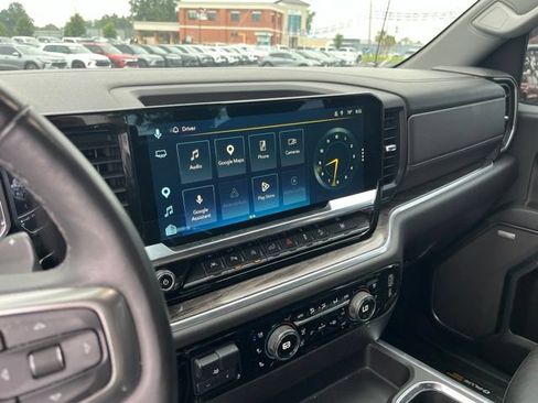 Used 2022 Chevrolet Silverado 1500 LTZ AWD/4WD image 23