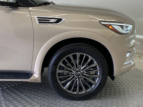 Used 2024 INFINITI QX80 Sensory w/ Cargo Package image 10