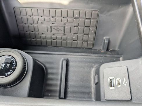 New 2025 Ford Expedition Platinum w/ Stealth Performance Package image 34