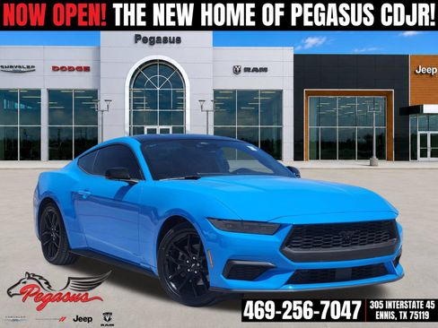 Used 2024 Ford Mustang Coupe RWD image 1